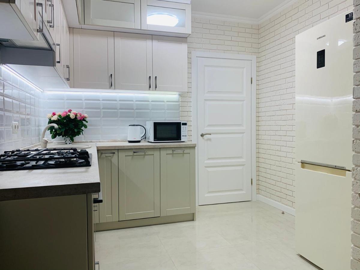 New Appartment In Yuzhny Juzjne Eksteriør bilde